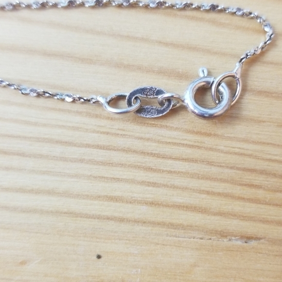 Sterling silver birds on a wire pendant on a chain - Picture 5 of 6